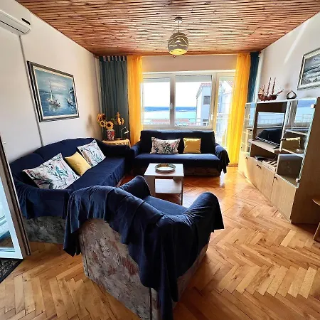 Azoa Apartment Dramalj