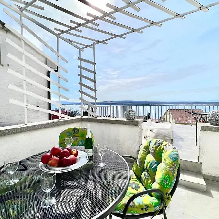 Azoa Apartment